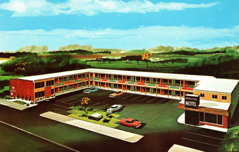 International Motel - Old Postcard (newer photo)
